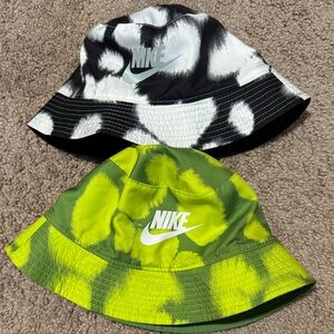 Nike Kids Black and Green Tie-Dye Bucket Hat Set